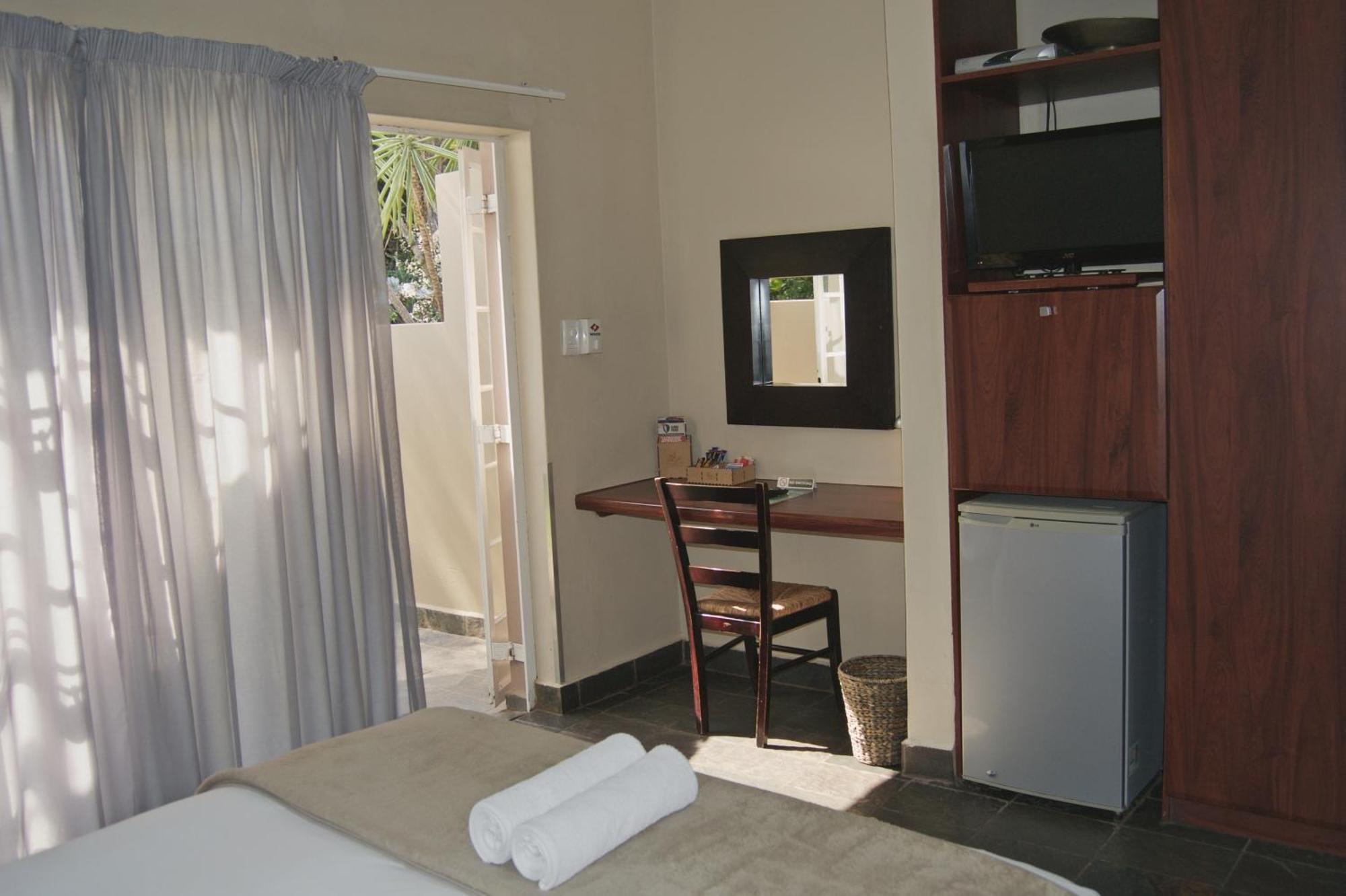 Khayamanzi 3* Hartbeespoort